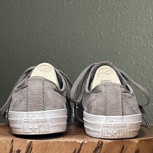 FINAL PRICE!!!UNISEX CONVERSE CHUCK TAYLOR ALL STAR NUBUCK OX SNEAKER - Picture 6 of 16